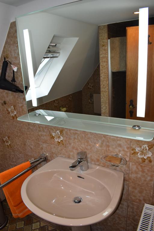 Messewohnung Graefrath Σόλινγκεν Εξωτερικό φωτογραφία